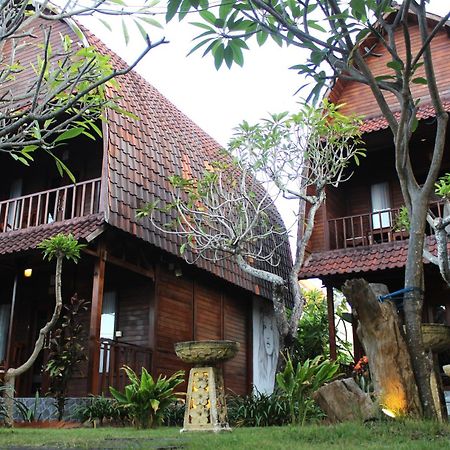 Boga Segara Villa And Resto Batununggul Exterior photo