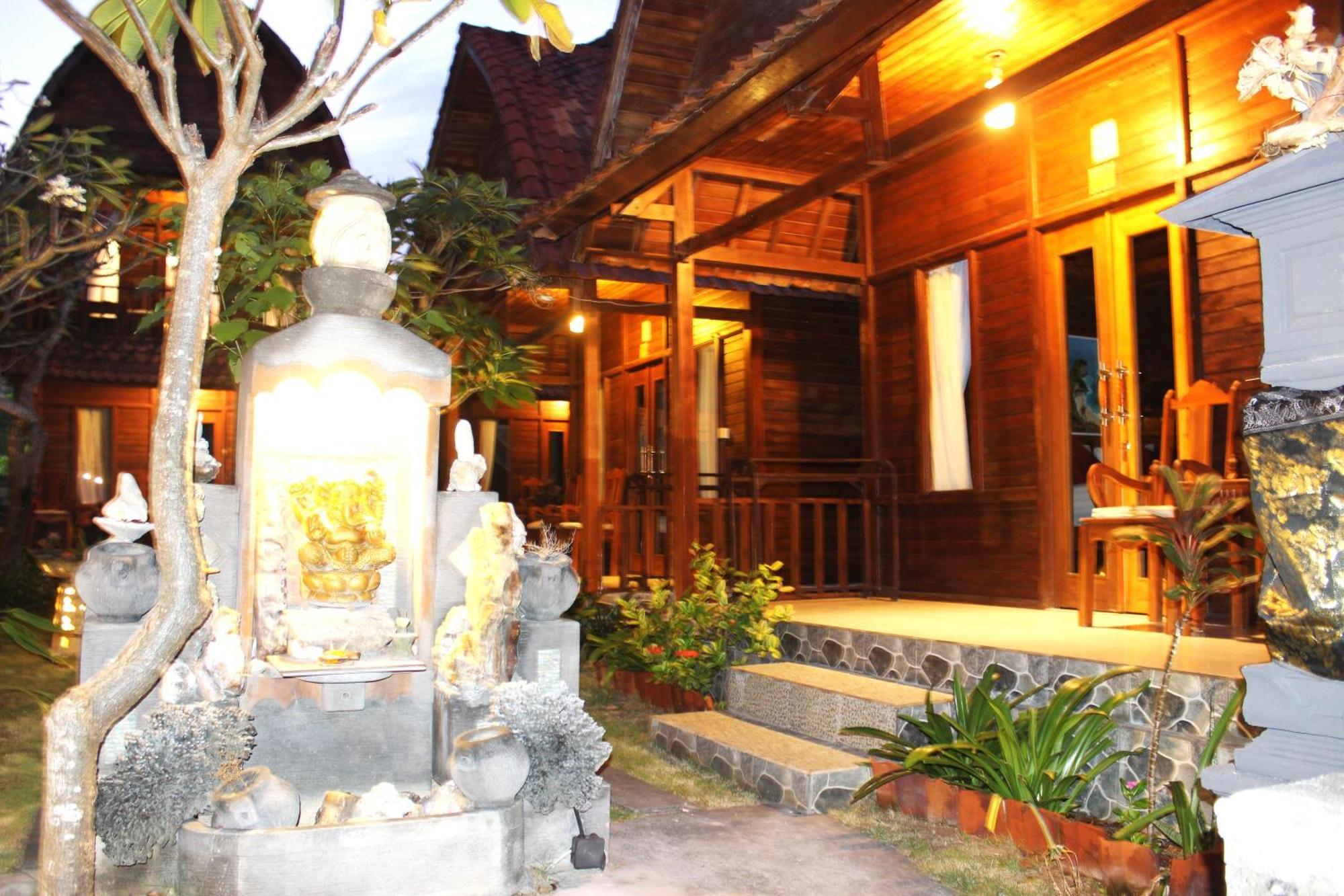 Boga Segara Villa And Resto Batununggul Exterior photo