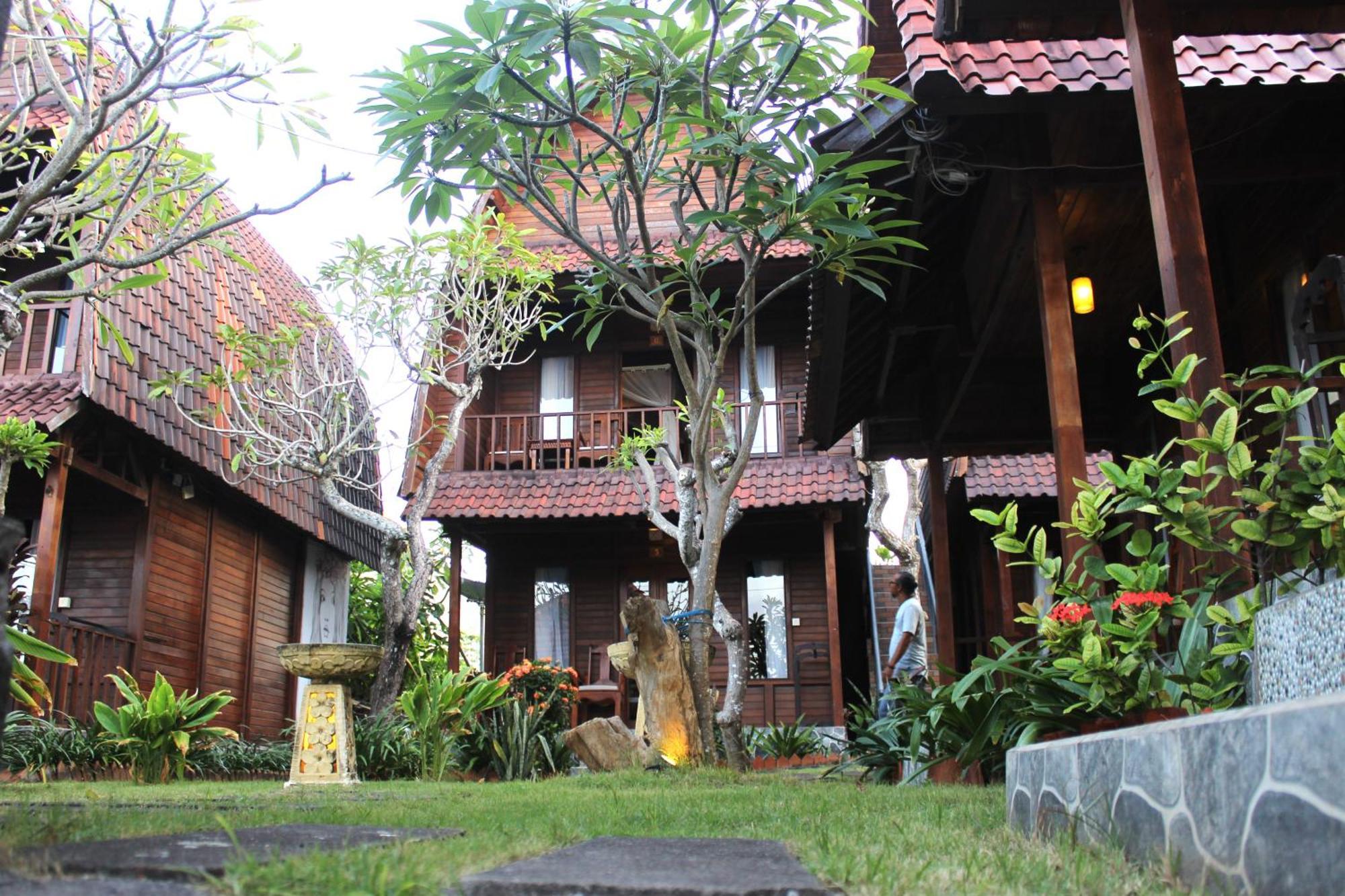 Boga Segara Villa And Resto Batununggul Exterior photo