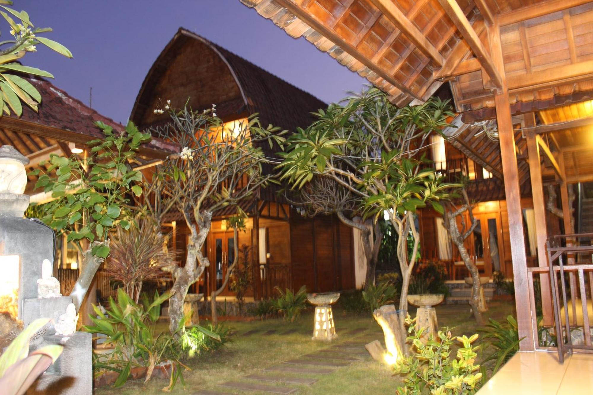 Boga Segara Villa And Resto Batununggul Exterior photo